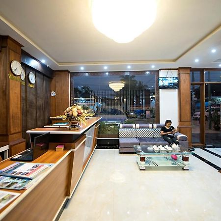 Vang Vieng Freedom Star Hotel Bagian luar foto