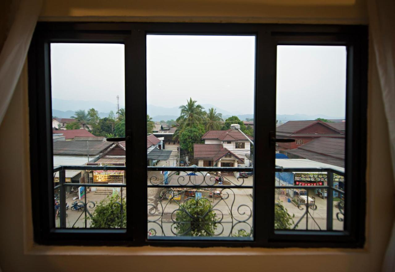 Vang Vieng Freedom Star Hotel Bagian luar foto